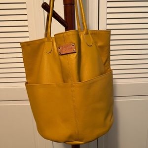 Joji&Co Delta Bucket Tote